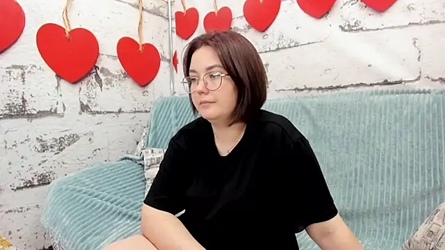 Sweetie Rozzy online show from 6, 5, 2026