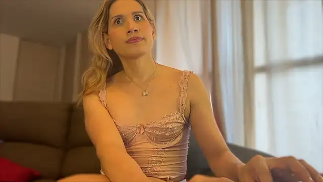 Snapshot of milablossom01 chatting on 11, 1, 2026 milablossom01 online show from 11, 1, 2026