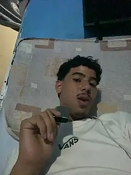 lzinho9153 online show from 18, 4, 2026