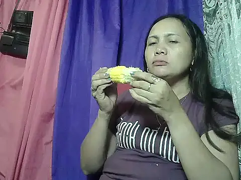 Snapshot of prettymomma24xx chatting on 2, 6, 2026 prettymomma24xx online show from 2, 6, 2026