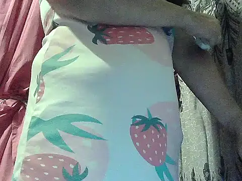 Snapshot of prettymomma24xx chatting on 10, 5, 2026 prettymomma24xx online show from 10, 5, 2026
