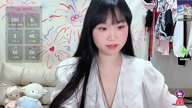 xiaoguai99 online show from 11, 4, 2026