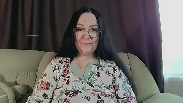 infinity loveliness online show from 13, 4, 2026