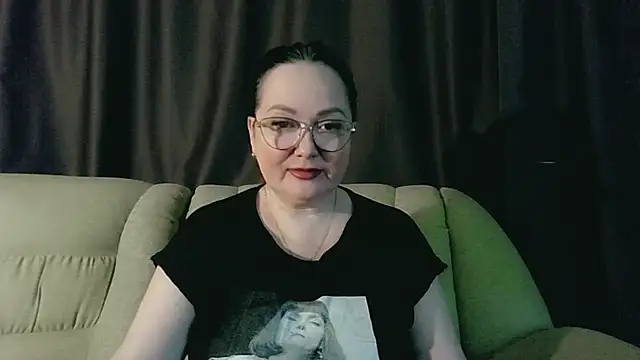 infinity loveliness online show from 28, 4, 2026