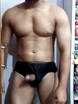 Snapshot of ravi18122 chatting on 14, 5, 2026 ravi18122 online show from 14, 5, 2026