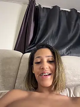 vicky bass  online show from 29, 6, 2026