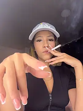 vicky bass  online show from 6, 7, 2026