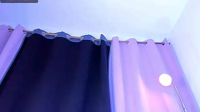 Megan VixenX online show from 24, 2, 2026