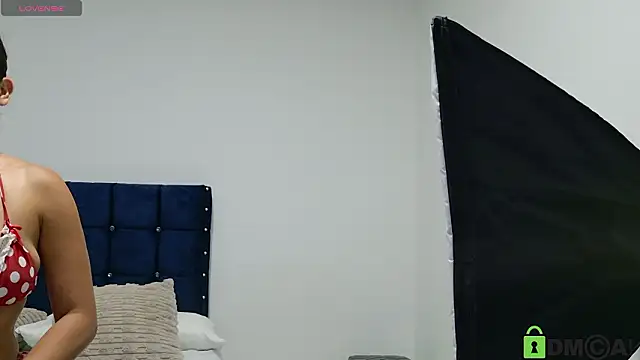 sweet posionx online show from 23, 2, 2026