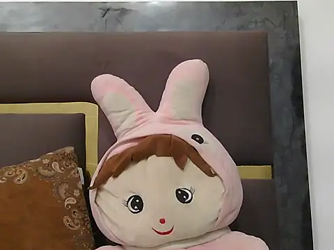 hina 001 online show from 9, 2, 2026