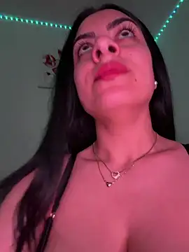 Marisa ass online show from 20, 4, 2026