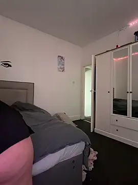 Marisa ass online show from 4, 4, 2026