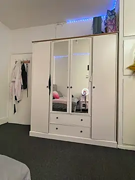 Marisa ass online show from 14, 5, 2026