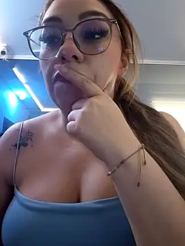 nicol moons online show from 17, 3, 2026