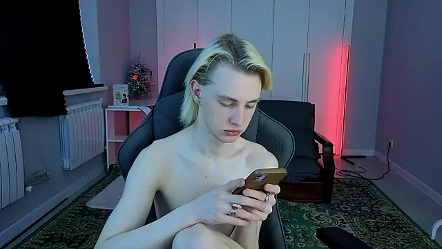 lucidangelok1 online show from 25, 3, 2026