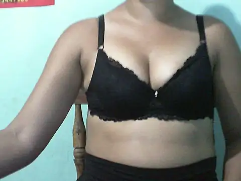 Snapshot of anacarada chatting on 8, 1, 2026 anacarada online show from 8, 1, 2026