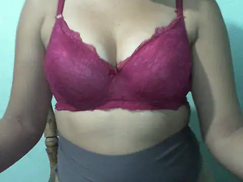 Snapshot of anacarada chatting on 11, 2, 2026 anacarada online show from 11, 2, 2026