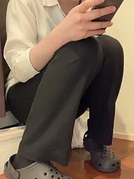 Snapshot of pon05240 chatting on 12, 6, 2026 pon05240 online show from 12, 6, 2026
