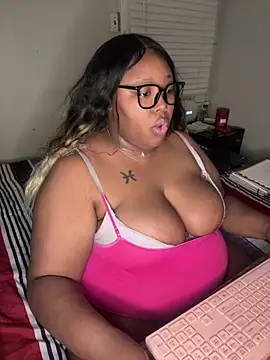 Chocolatebunnyxx96 online show from 23, 3, 2026