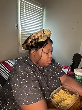 Chocolatebunnyxx96 online show from 23, 3, 2026