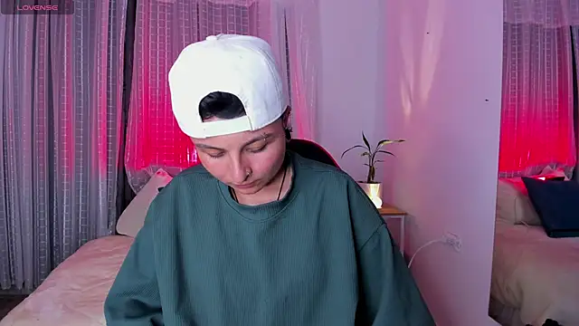 Zury Ramirez online show from 10, 4, 2026