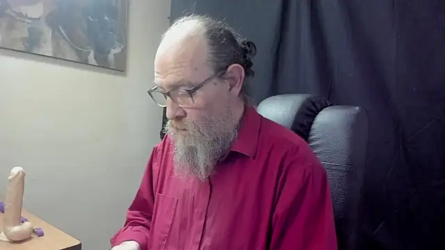 Uncle Hottie online show from 5, 4, 2026