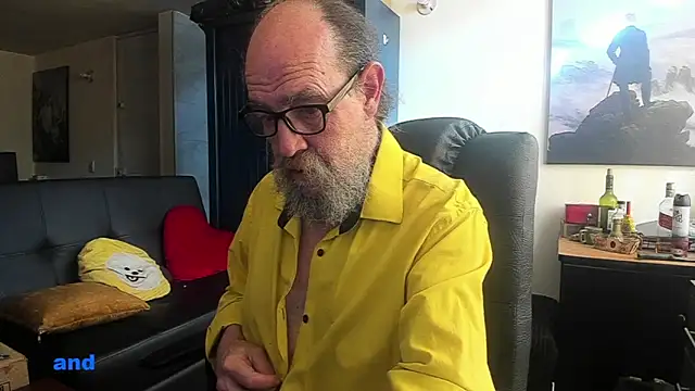 Snapshot of Uncle_Hottie chatting on 3, 6, 2026 Uncle Hottie online show from 3, 6, 2026