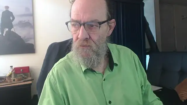 Snapshot of Uncle_Hottie chatting on 25, 6, 2026 Uncle Hottie online show from 25, 6, 2026