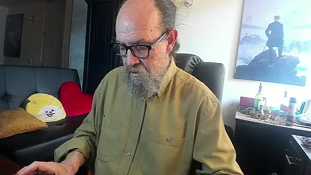 Snapshot of Uncle_Hottie chatting on 2, 6, 2026 Uncle Hottie online show from 2, 6, 2026