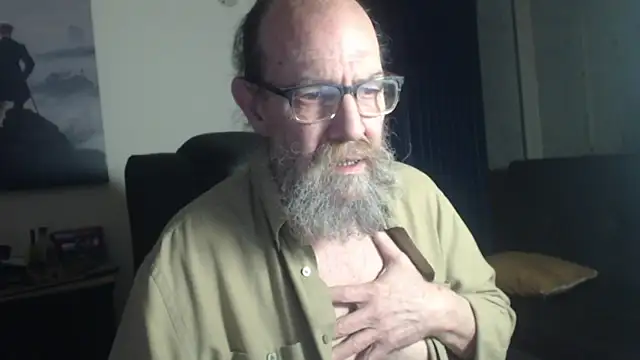 Snapshot of Uncle_Hottie chatting on 14, 7, 2026 Uncle Hottie online show from 14, 7, 2026