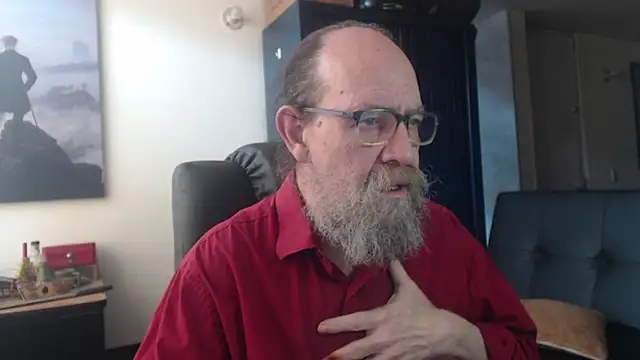 Snapshot of Uncle_Hottie chatting on 5, 7, 2026 Uncle Hottie online show from 5, 7, 2026