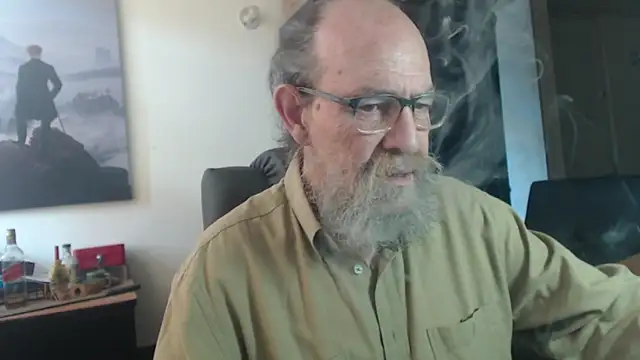 Snapshot of Uncle_Hottie chatting on 13, 7, 2026 Uncle Hottie online show from 13, 7, 2026