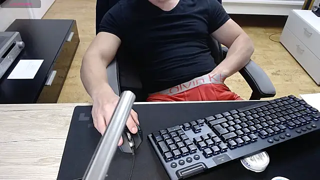 sensualman90 online show from 12, 5, 2026