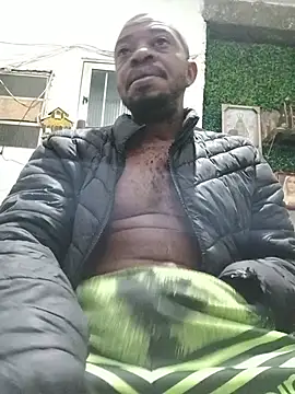 Negaomalinha1 online show from 9, 7, 2026