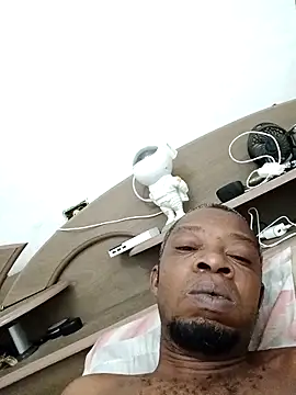 Negaomalinha1 online show from 19, 4, 2026