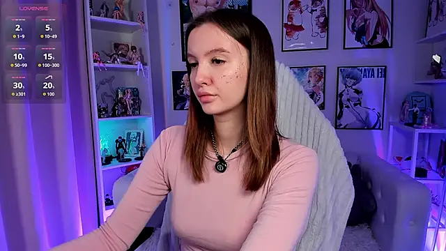 Layla Bloom online show from 27, 2, 2026