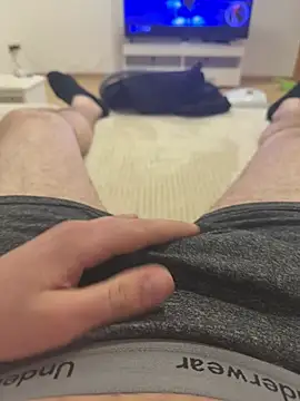 SamuelH59892 online show from 16, 3, 2026