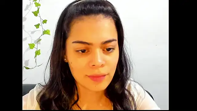 Snapshot of Antonella_Gomez22 chatting on 5, 5, 2026 Antonella Gomez22 online show from 5, 5, 2026