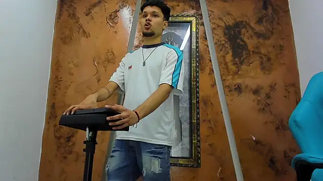 Lucas hot 20 online show from 8, 3, 2026