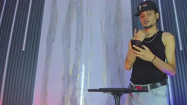 Lucas hot 20 online show from 20, 2, 2026