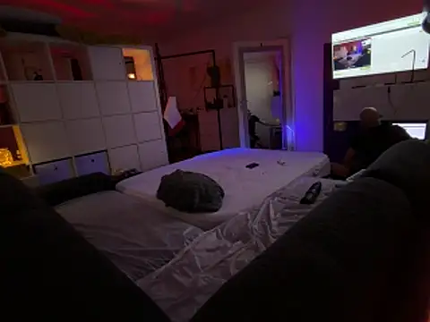 FFistPig69 online show from 1, 4, 2026