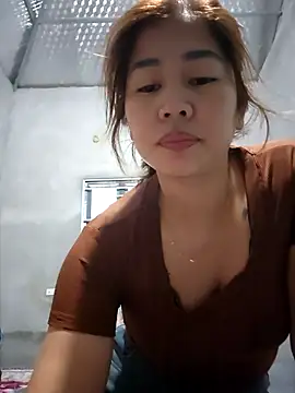 Snapshot of Comebaby-077 chatting on 6, 1, 2026 Comebaby-077 online show from 6, 1, 2026