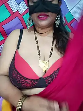 Snapshot of Hot-BHABHI696 chatting on 4, 5, 2026 Hot-BHABHI696 online show from 4, 5, 2026