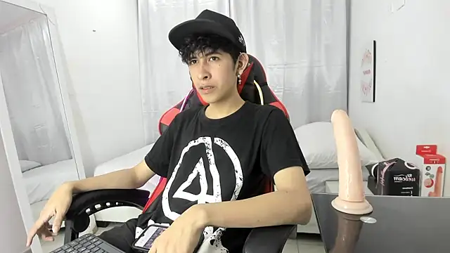 julian xx online show from 16, 3, 2026