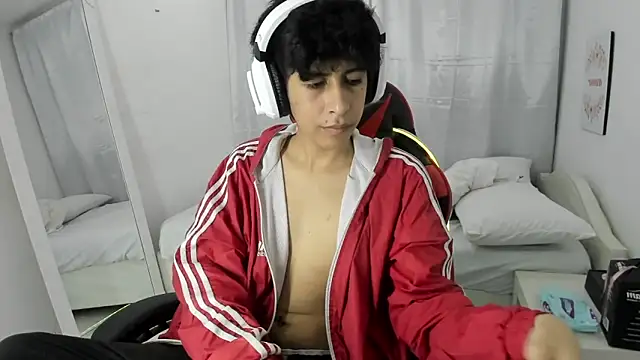 julian xx online show from 13, 3, 2026