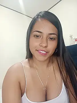 Snapshot of Maliha_21 chatting on 14, 7, 2026 Maliha 21 online show from 14, 7, 2026