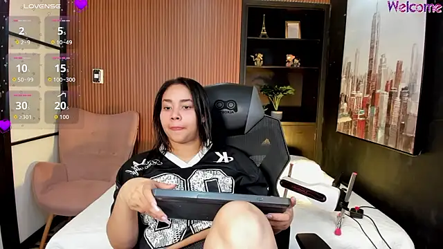 ThaliaBrookss  online show from 27, 2, 2026