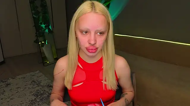 Snapshot of Luna_Beverly chatting on 21, 5, 2026 Luna Beverly online show from 21, 5, 2026