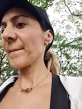 Monita Med online show from 5, 4, 2026