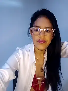 Elizabeth manzon online show from 5, 4, 2026